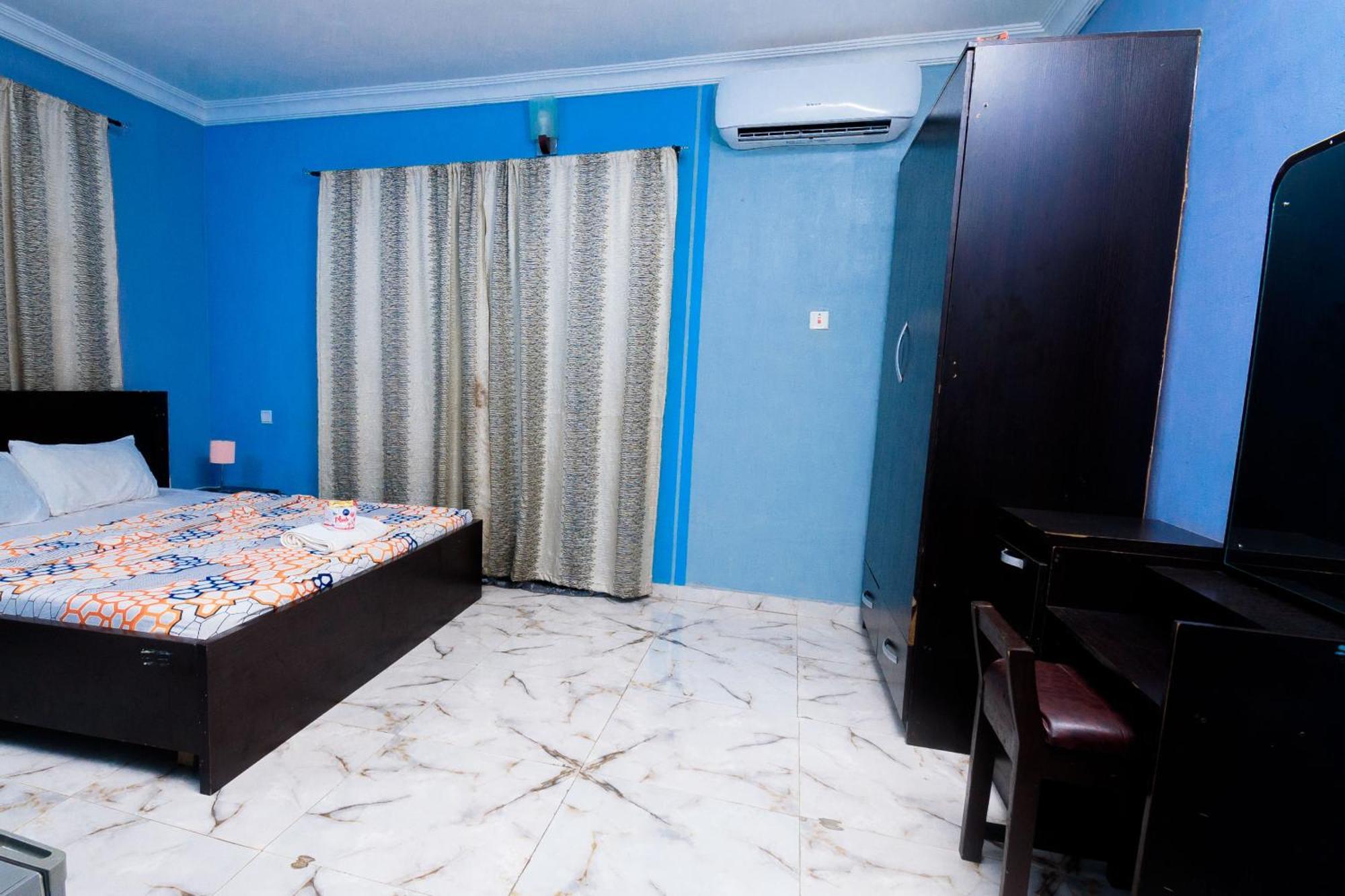D'Tavern Apartment Ибадан Екстериор снимка