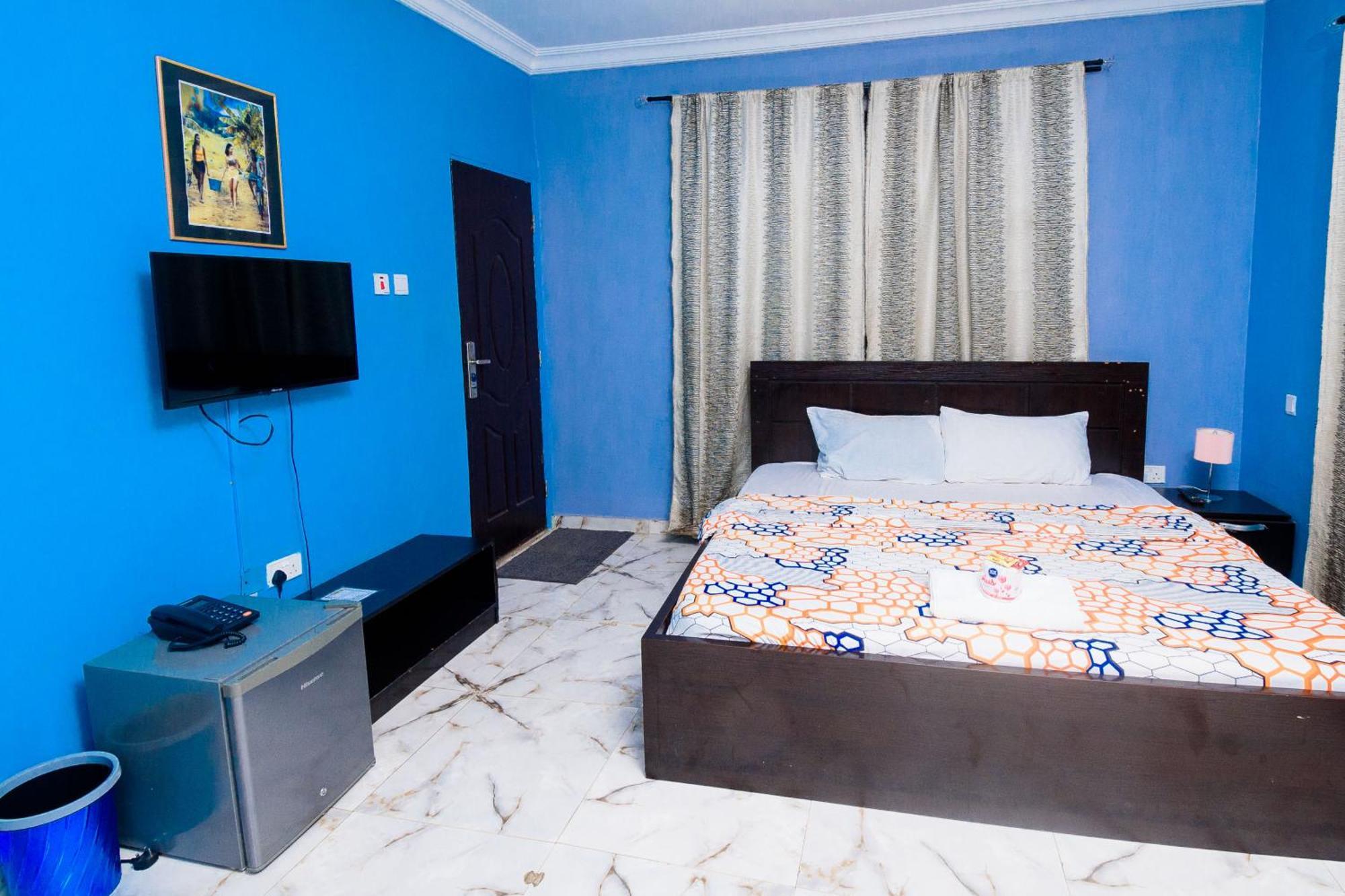 D'Tavern Apartment Ибадан Екстериор снимка