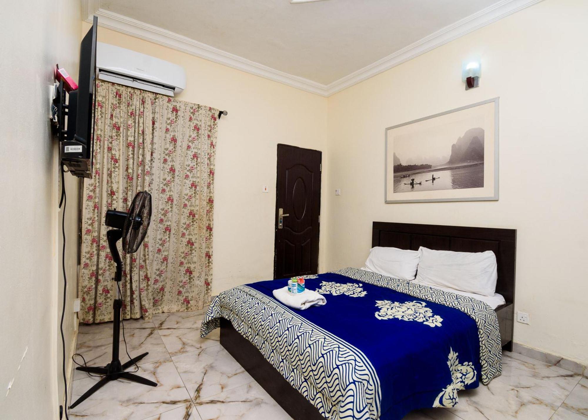 D'Tavern Apartment Ибадан Екстериор снимка