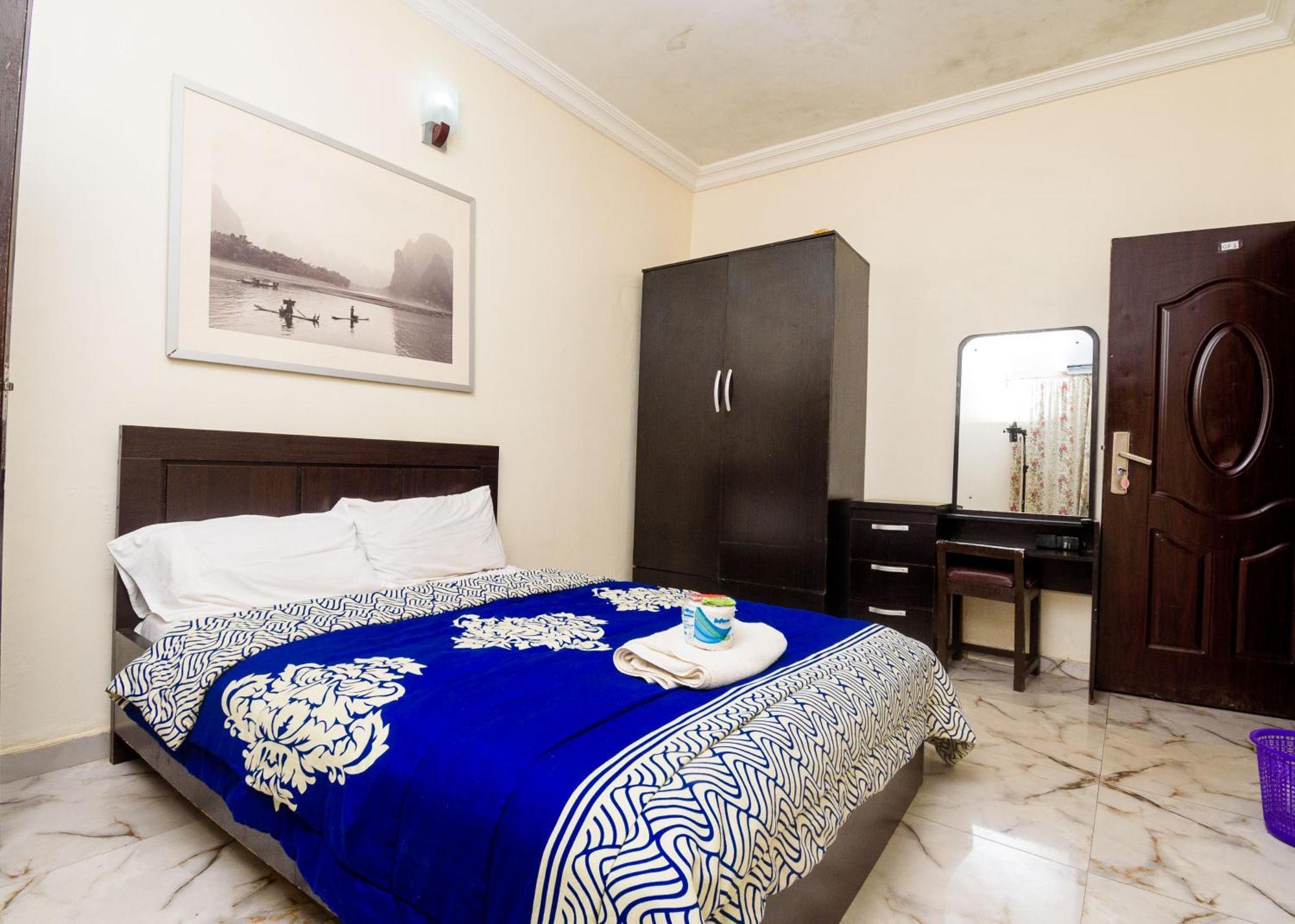 D'Tavern Apartment Ибадан Екстериор снимка