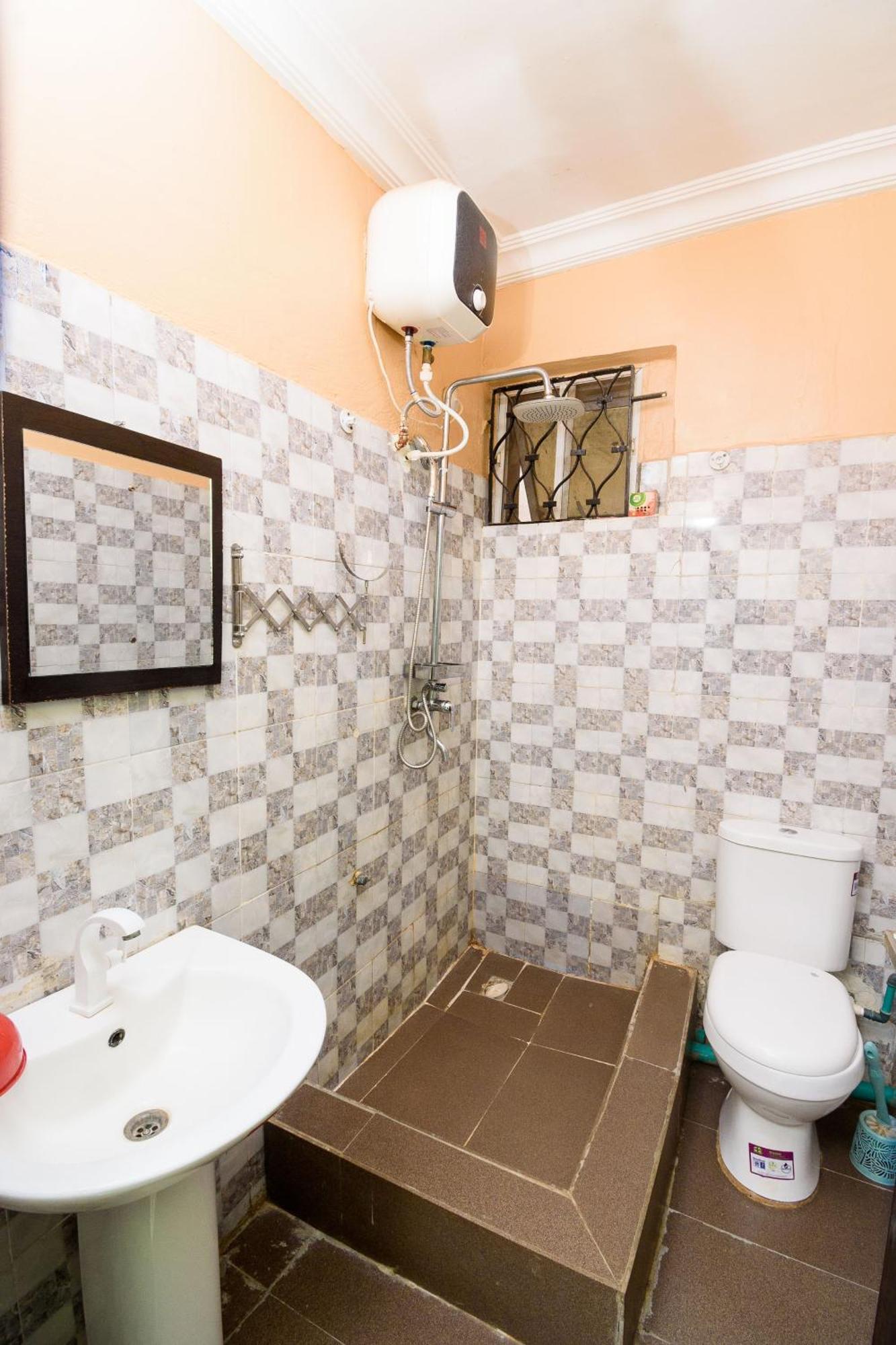 D'Tavern Apartment Ибадан Екстериор снимка