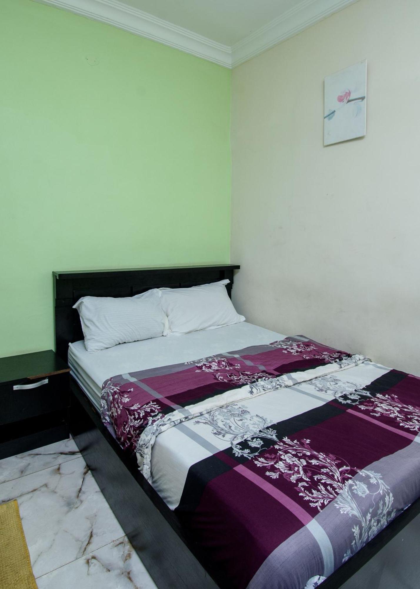 D'Tavern Apartment Ибадан Екстериор снимка
