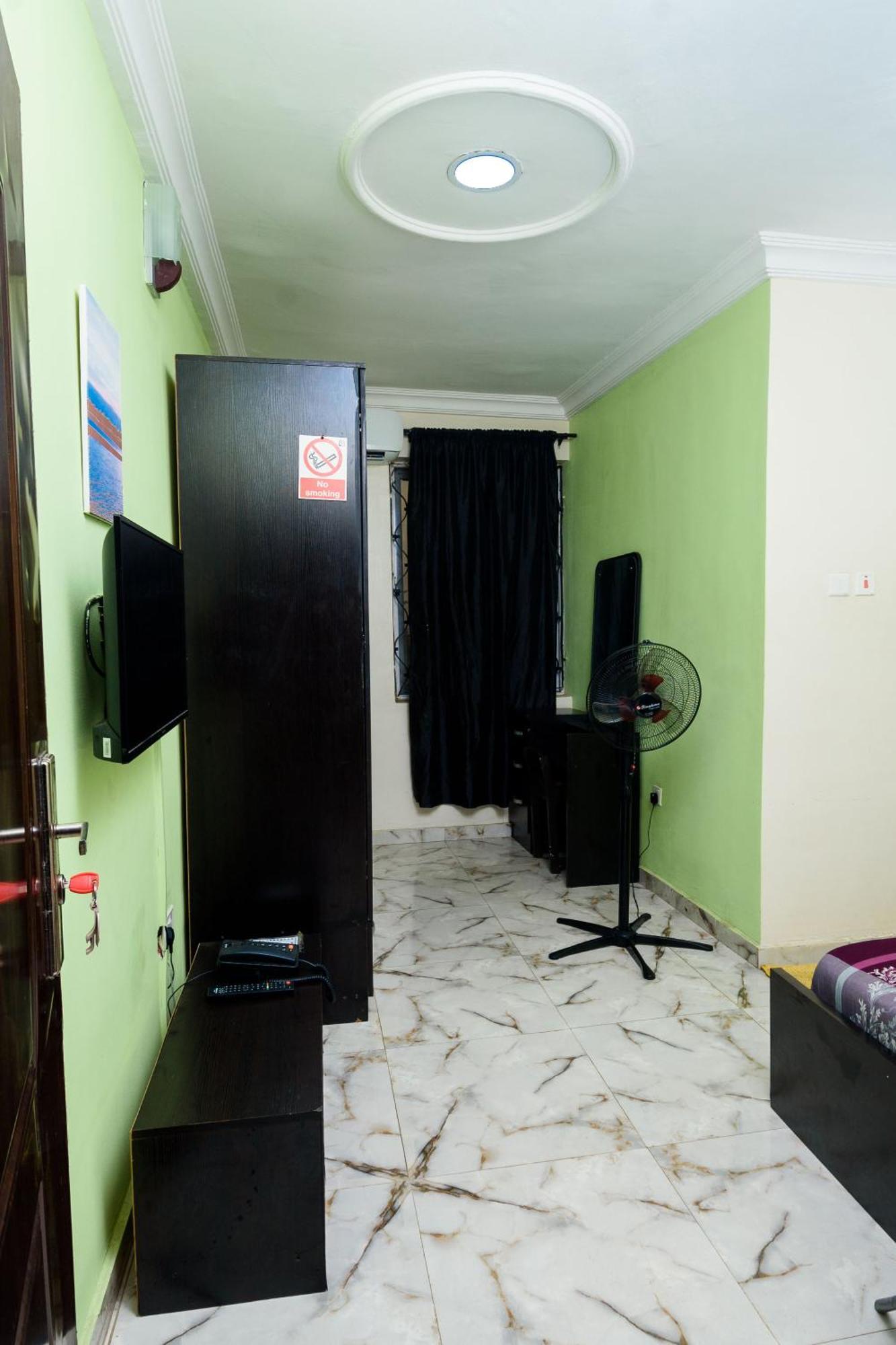D'Tavern Apartment Ибадан Екстериор снимка